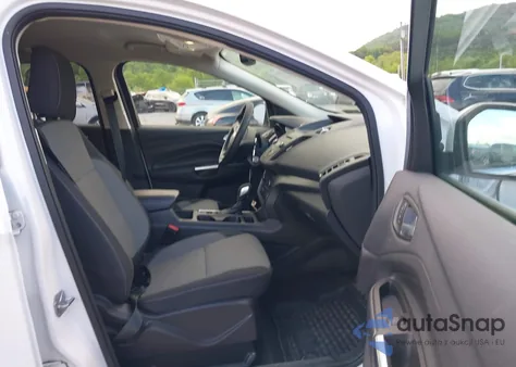 2018 Ford Escape Se из США, поврежденный, VIN 1FMCU9GD0JUC30075